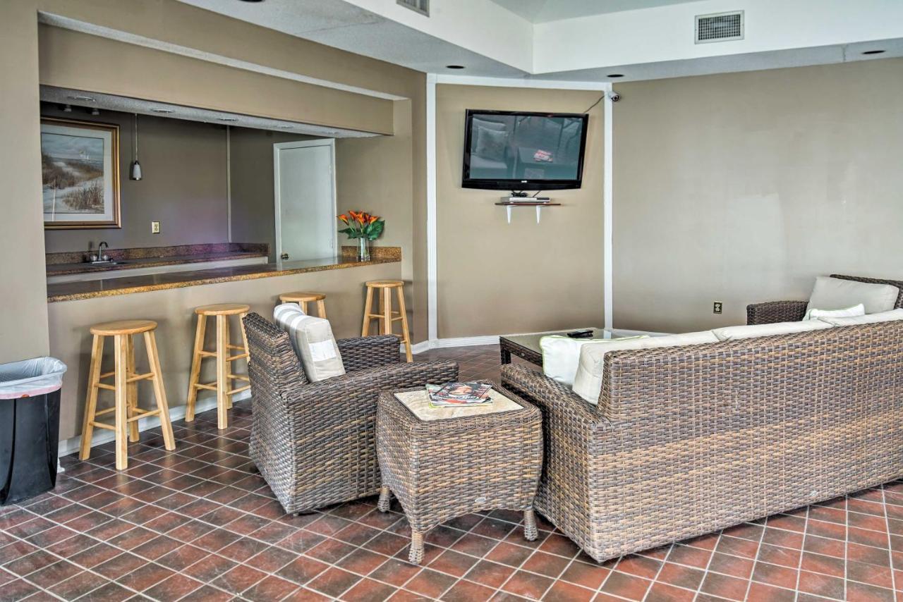 Hilton Head Condo - Walk To Folly Field Beach! Хилтън Хед Айлънд Екстериор снимка